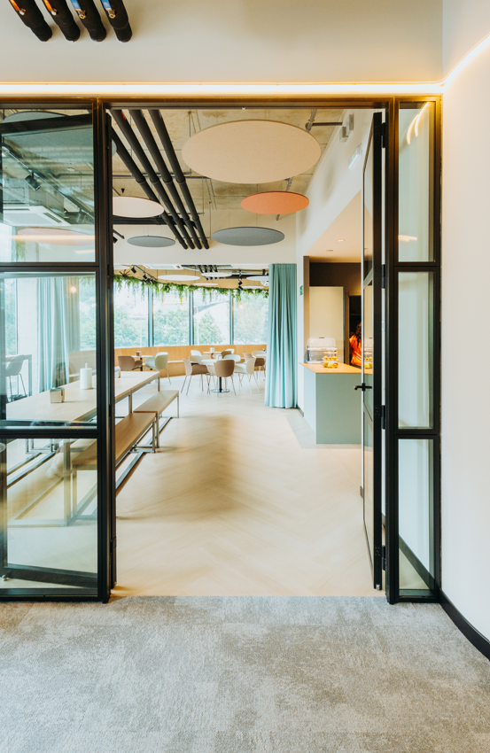 Coworking de Ingeni diseñado por Alotark: nuevas oficinas modernas, eficientes y orientadas al bienesta